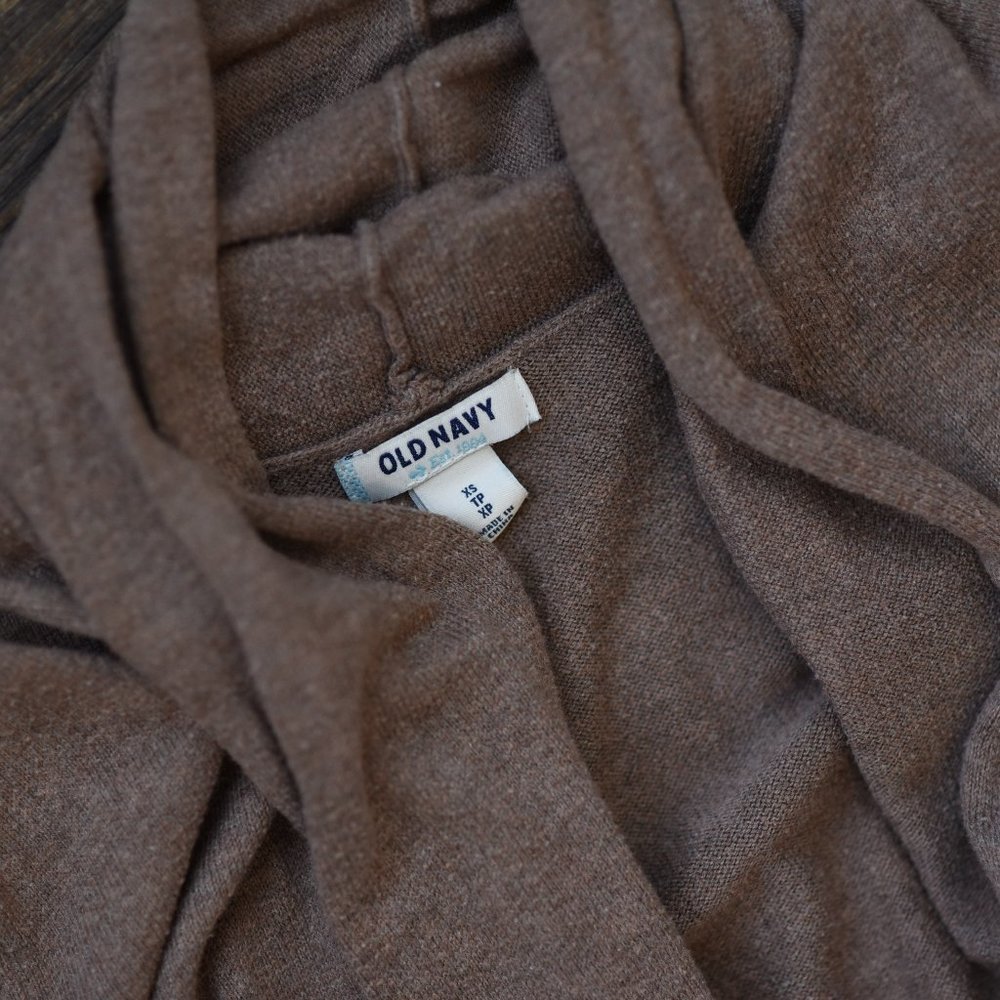 Staple Cardigan - Picture 2 of 3